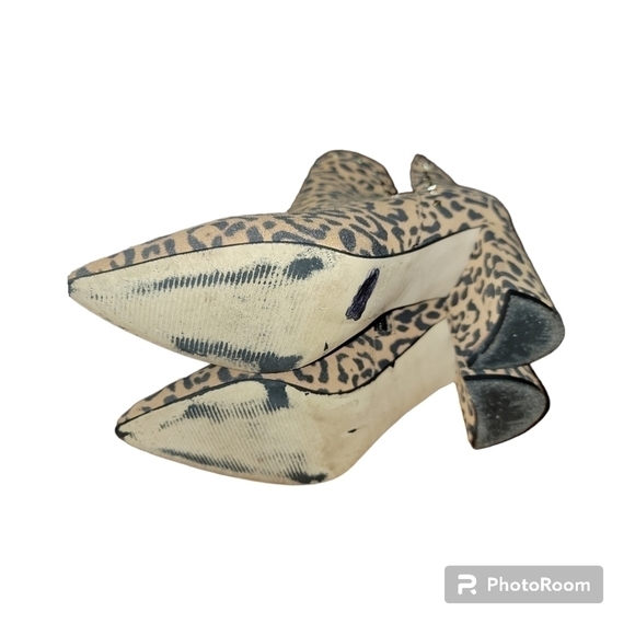 MARC FISHER Studded Leopard Animal Print Side Zip Ankle Heel Booties Sz 5.5 - Picture 3 of 5